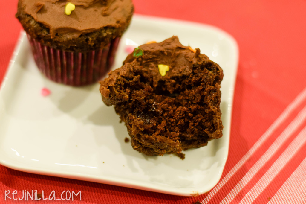 chocolate cupcakes for two-10